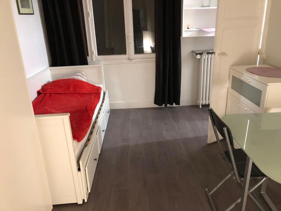 פריז Beau Appartement,Proche De Metro מראה חיצוני תמונה